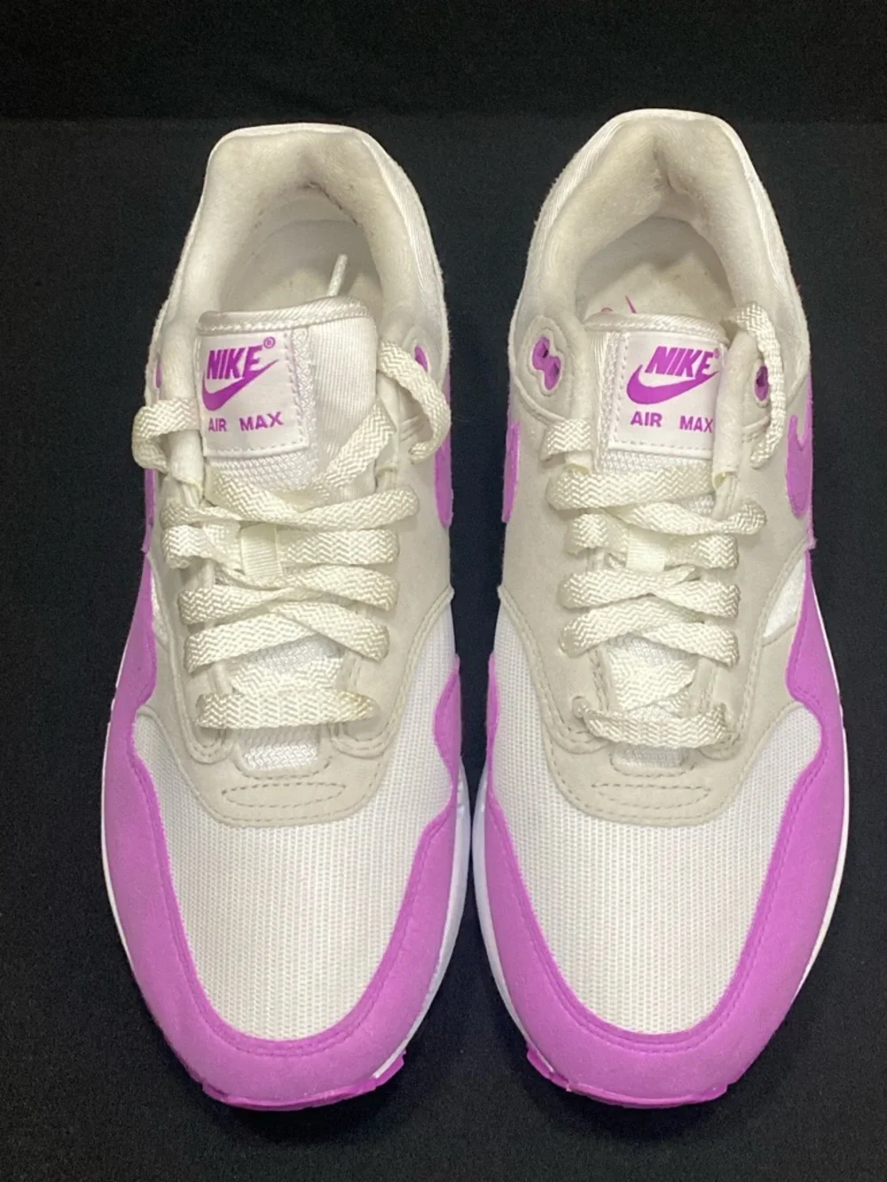Nike Women’s Air Max Sneakers in Pink and Cream - Picture 3 of 8